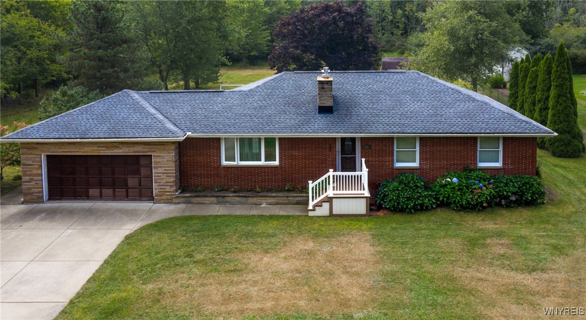 Pleasant Ave, Hamburg, NY 14075