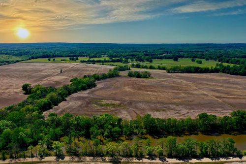 000 Low Water Bridge Road, Bradford, AR, 72020 | Card Image