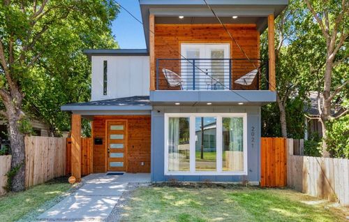 2021 Leath St, Dallas, TX, 75212-1743 | Card Image