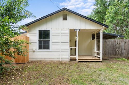 22011 Reading Dr, Anderson, CA, 96007-8330 | Card Image