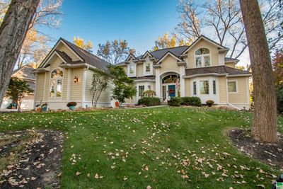 960 Quail Hollow Circle, House other with 5 bedrooms, 4 bathrooms and null parking in Dakota Dunes SD | Image 1