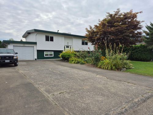 6892 Kalyna Dr, Agassiz, BC, V0M1A3 | Card Image