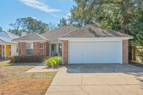 202 Summer Ln, Fort Walton Beach, FL, 32547-2000 | Card Image