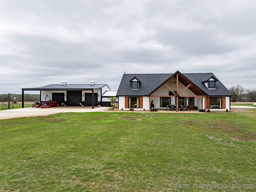 10189 Muncrief Rd, Kingston, OK, 73439-8962 | Card Image