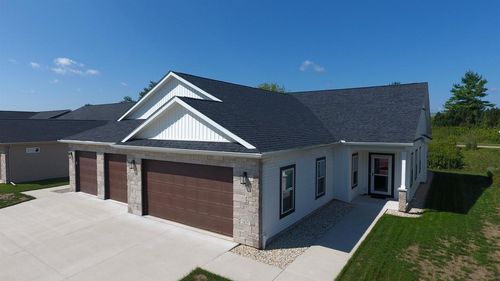 3835 Tanglewood Place, Janesville, WI, 53546 | Card Image