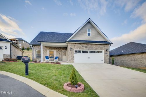 226 Quiet Stroll Ln, Gray, TN, 37615-5242 | Card Image