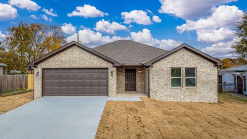 421 W 24th St, North Little Rock, AR, 72114-2111 | Card Image