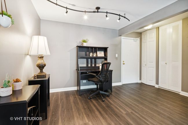 APT-105 - 625 W Huntington Commons Rd, Condo with 1 bedrooms, 1 bathrooms and 1 parking in Mount Prospect IL | Image 7