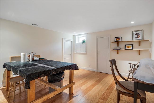 Lower Level | Image 37