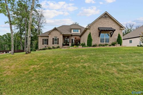 63 Natures Ridge Way Se, Huntsville, AL, 35803-3842 | Card Image