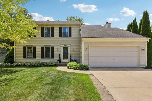 1241 Riverton Dr, Mukwonago, WI, 53149-1053 | Card Image
