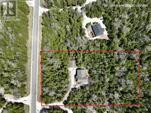 39 Lakewood Country Lane, Lions Head, ON, N0H1W0 | Card Image