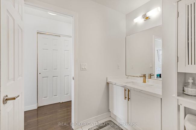 21 - 630 Rogers Rd, Condo with 2 bedrooms, 1 bathrooms and 1 parking in York ON | Image 13