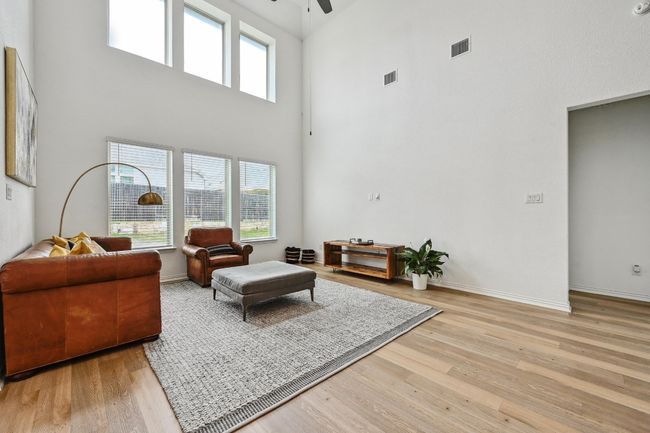 293 Cherrystone Loop, House other with 4 bedrooms, 4 bathrooms and 4 parking in Buda TX | Image 13