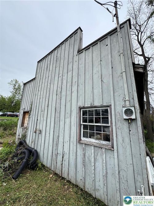 3282 Easton Ave, BETHLEHEM, PA, 18020-3451 | Card Image