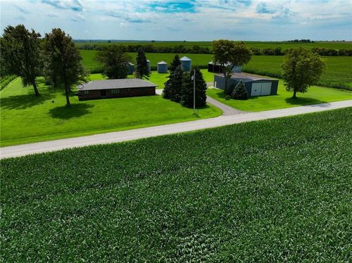1263 310th St, Hiawatha, KS, 66434-8151 | Card Image