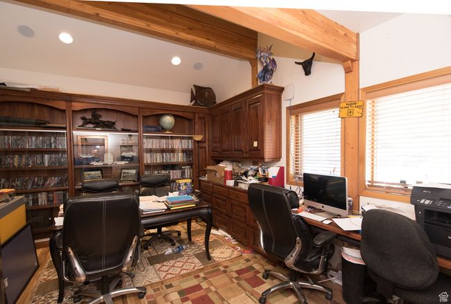 Home office with beam ceiling | Image 56