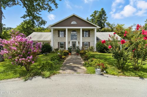 260 Meador Ln, Harrogate, TN, 37752-3136 | Card Image