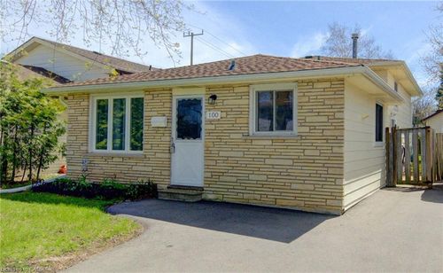 100 Johanna Drive, Cambridge, ON, N1S4A7 | Card Image