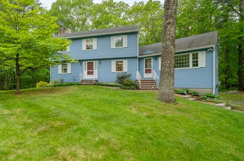 8 Lillian Dr, Ipswich, MA, 01938-1044 | Card Image
