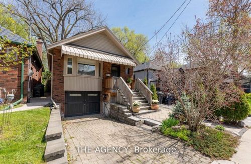 57 Highfield Rd, Toronto, ON, M4L2T9 | Card Image
