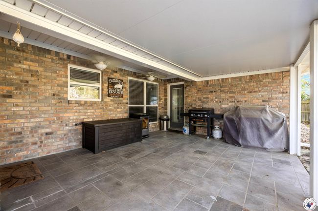2 Tyler Ln, House other with 3 bedrooms, 2 bathrooms and null parking in Hooks TX | Image 24