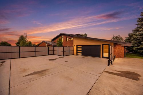 b-1301 Avon St, Sheridan, WY, 82801-2758 | Card Image