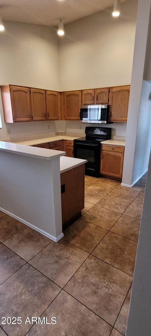 5610 E Elmwood St, Mesa, AZ, 85205-5818 | Card Image