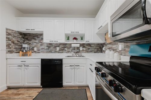 3-306-3200 Holiday Springs Blvd, Margate, FL, 33063 | Card Image