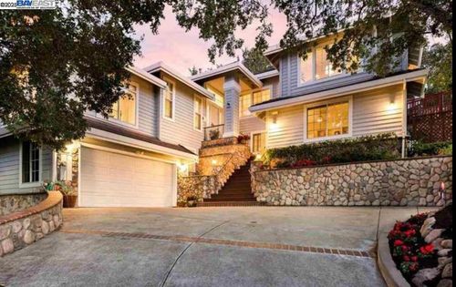 1031 Millbrook Ct, Walnut Creek, CA, 94598-4240 | Card Image