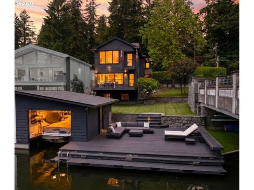 3712 Southshore Blvd, LakeOswego, OR, 97035 | Card Image