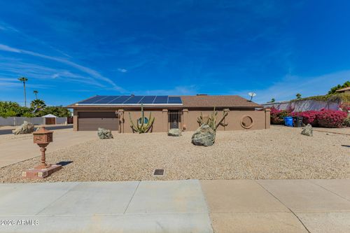 2902 E Claire Dr, Phoenix, AZ, 85032-5015 | Card Image