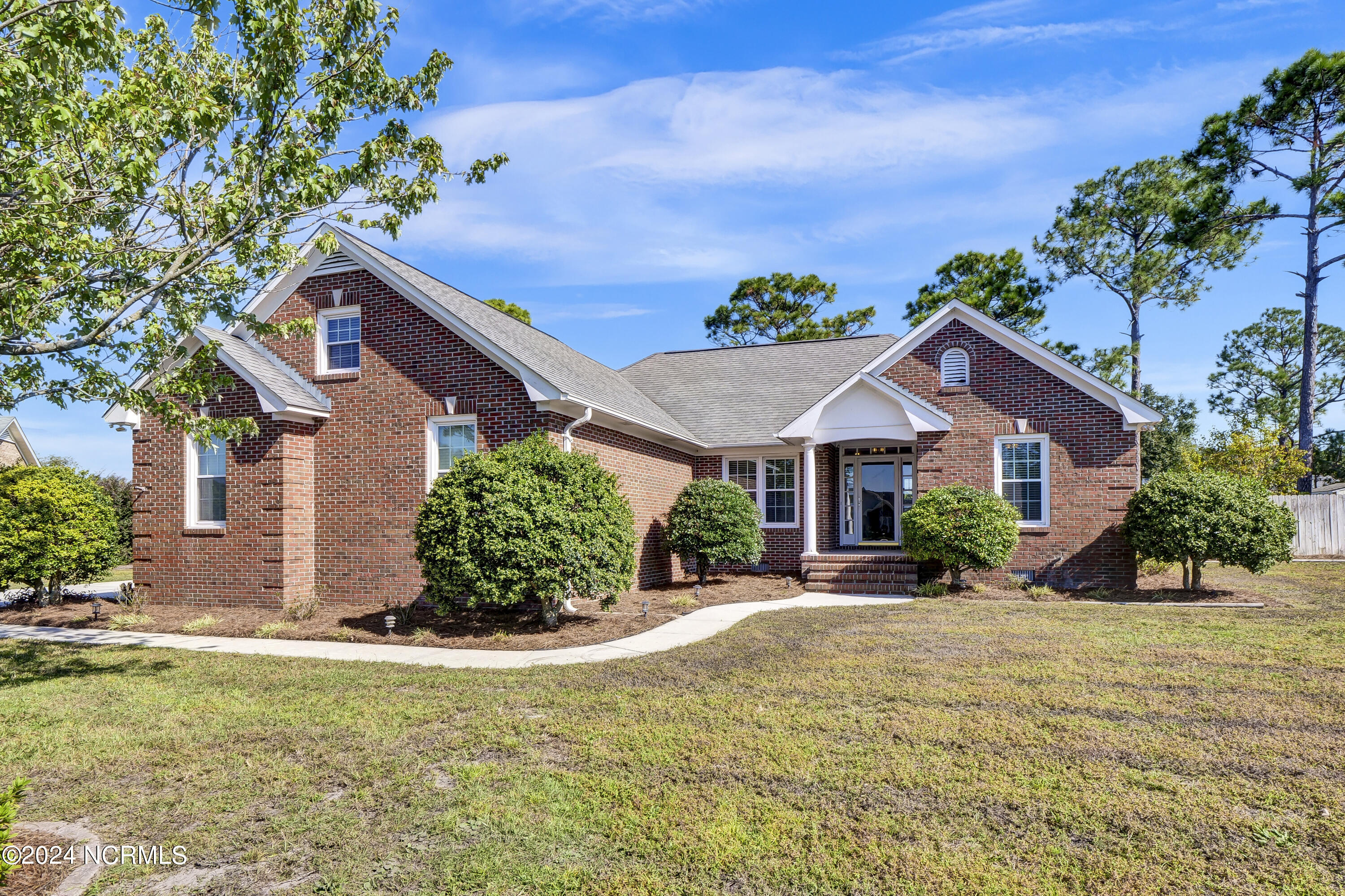 Gun Raven Ln, Wilmington, NC 28411