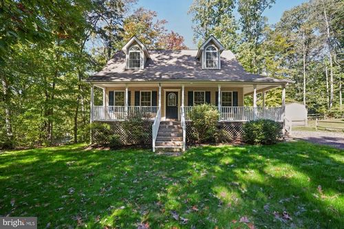 8271 Filmore Dr, KING GEORGE, VA, 22485-2157 | Card Image