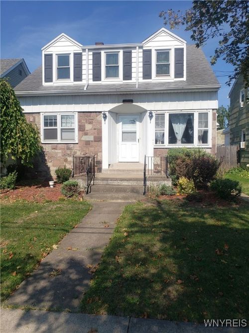 2744 Woodlawn Ave, Niagara Falls, NY, 14301-1448 | Card Image