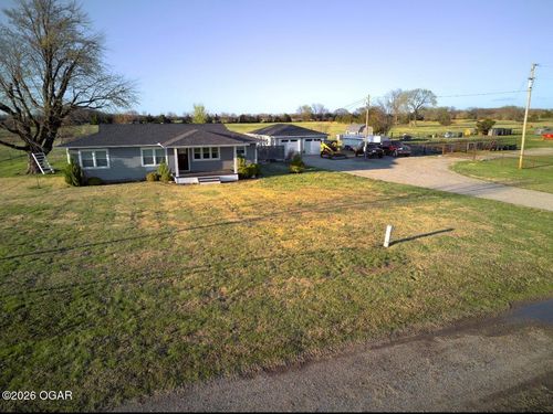 1460 14000 Rd, Altamont, KS, 67330-9310 | Card Image