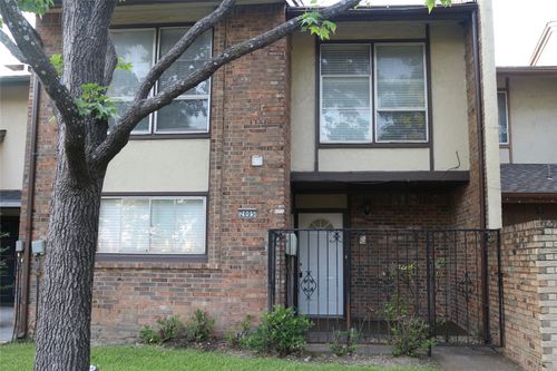 2005 Town Ct, Garland, TX, 75041-4816 | Card Image