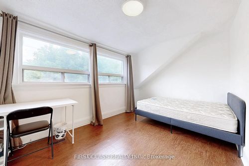 2nd-floor-97 Bude St, York, ON, M6E2E4 | Card Image