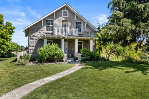 3291 Speyers Rd, Selah, WA, 98942-9245 | Card Image