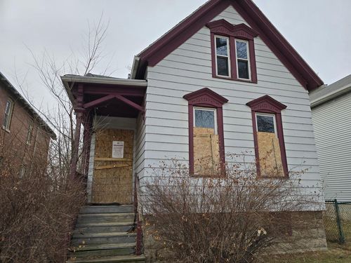 2935 N Vel R Phillips Avenue, Milwaukee, WI, 53212 | Card Image