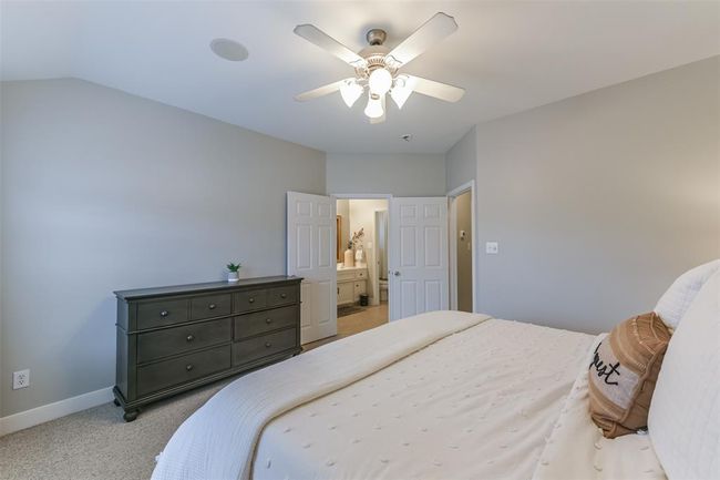 Primary Bedroom | Image 26