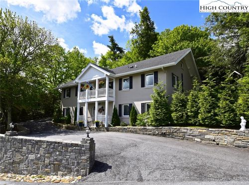 195 Fairway Ln, Blowing Rock, NC, 28605-8302 | Card Image