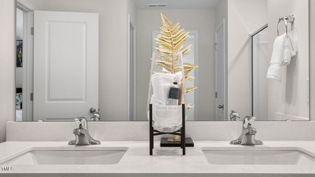 Bathroom | Image 24