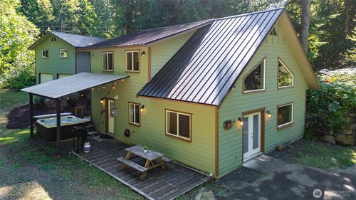 9175 Cornell Creek Rd, Deming, WA, 98244-9614 | Card Image