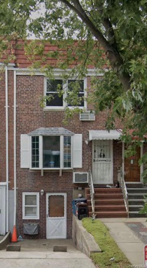 4318 195th Street, New York, NY, 11358 | Card Image