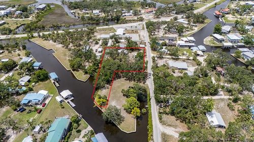 86 Se 219th St, Suwannee, FL, 32692 | Card Image