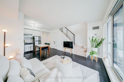 317-2015 Sheppard Avenue E, North York, ON, M2J0B3 | Card Image