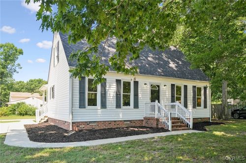 3806 E Autumn Dr, North Dinwiddie, VA, 23803-8353 | Card Image