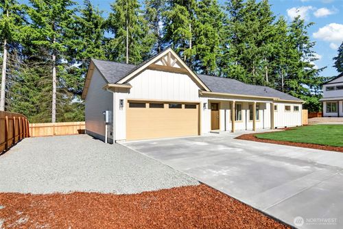 711 Endor Heights Court, Vader, WA, 98593 | Card Image