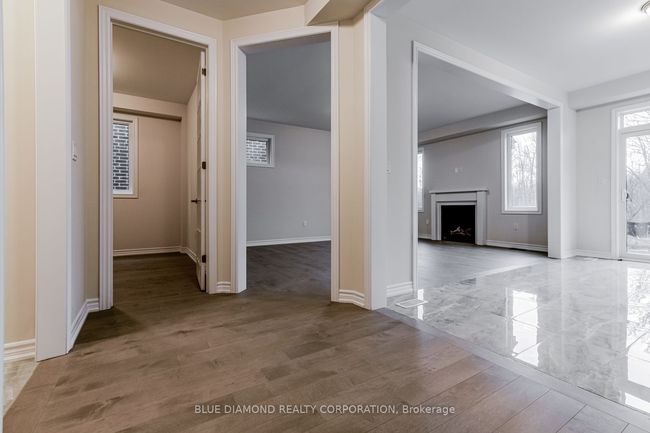 1463 Wellwood Terr, House other with 4 bedrooms, 5 bathrooms and 2 parking in Milton ON | Image 13